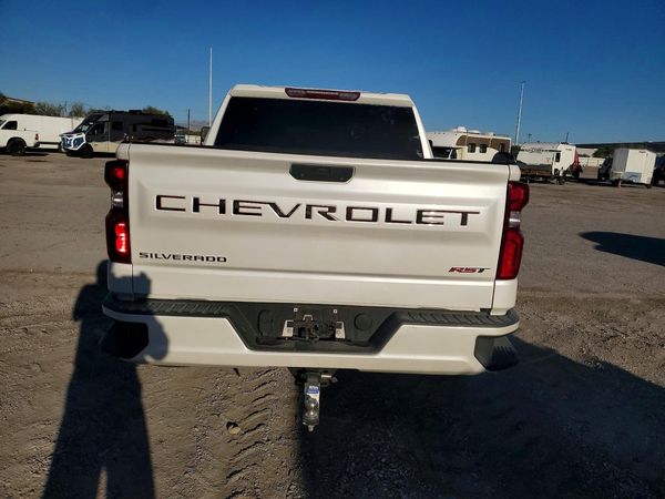 2021 CHEVROLET SILVERADO RST
