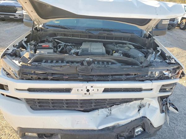 2021 CHEVROLET SILVERADO RST