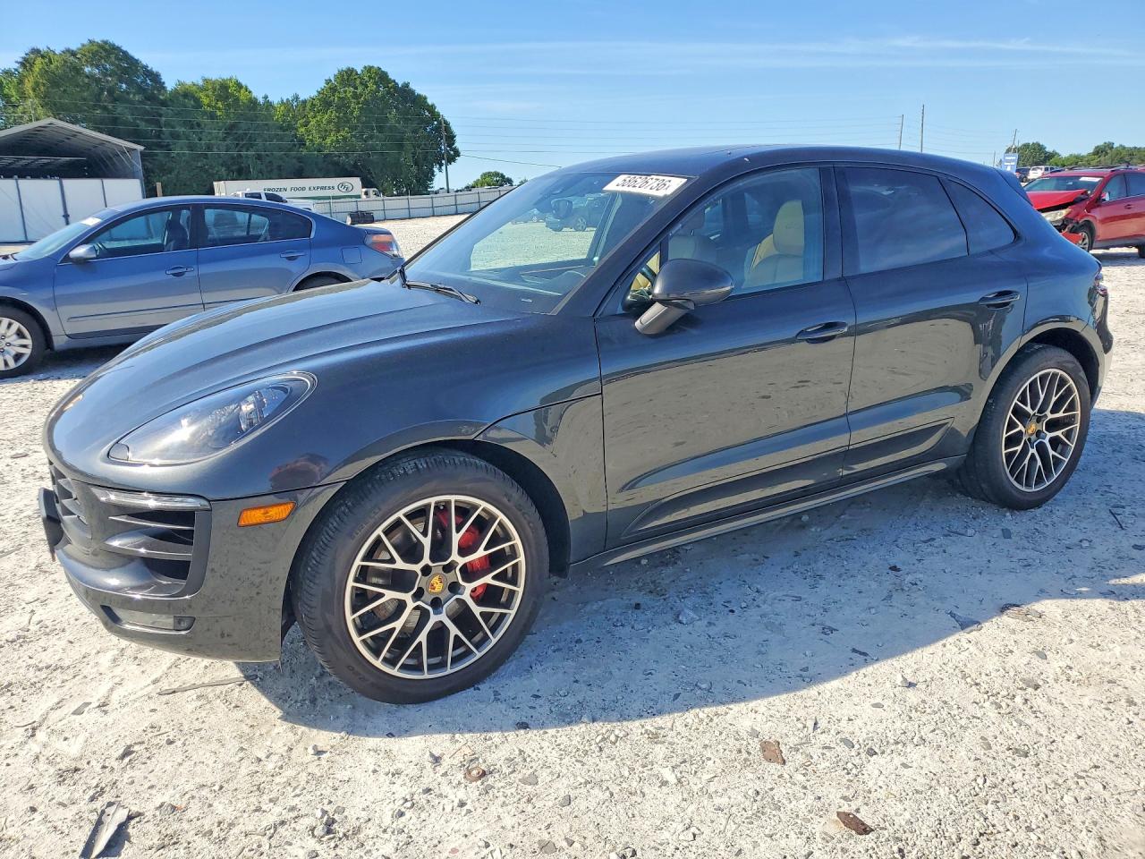 2017 PORSCHE MACAN