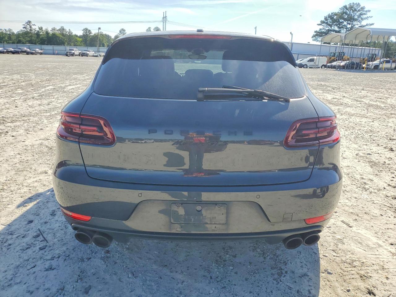2017 PORSCHE MACAN