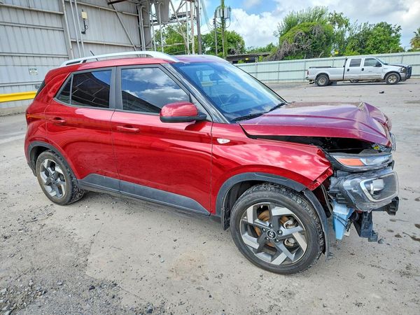 2024 HYUNDAI VENUE SEL / Limited — Passenger 3/4