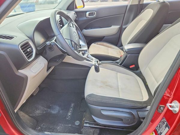 2024 HYUNDAI VENUE SEL / Limited — DENT