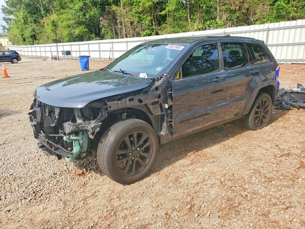 2017 JEEP GRAND CHEROKEE LAREDO 4X4