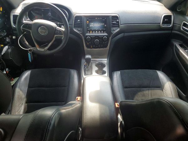 2017 JEEP GRAND CHEROKEE LAREDO 4X4