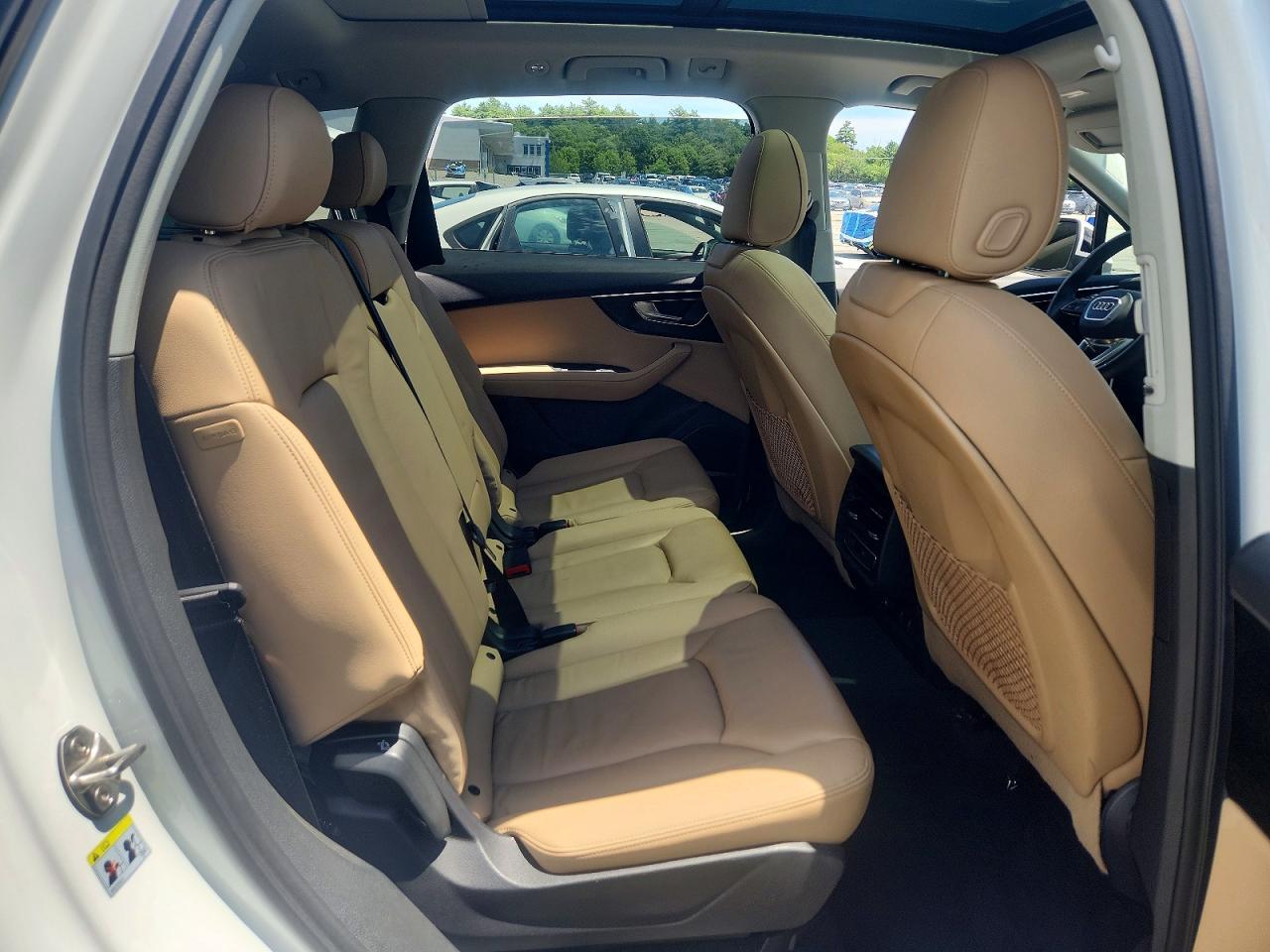 2023 AUDI Q7 quattro Premium Plus