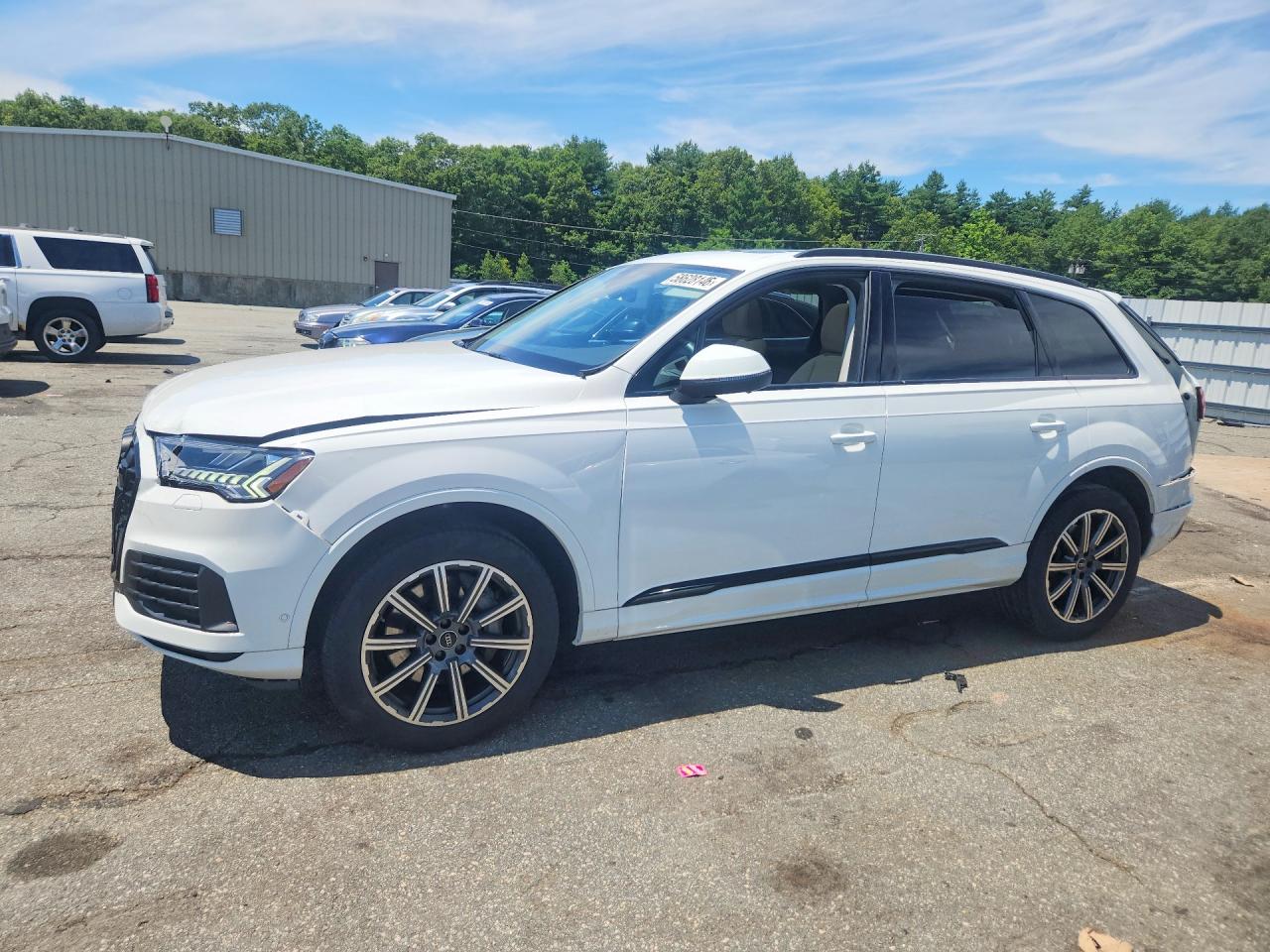 2023 AUDI Q7 quattro Premium Plus