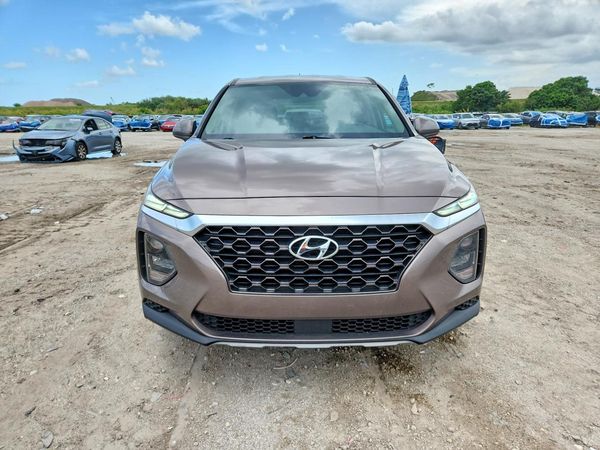 2019 HYUNDAI SANTA FE SE