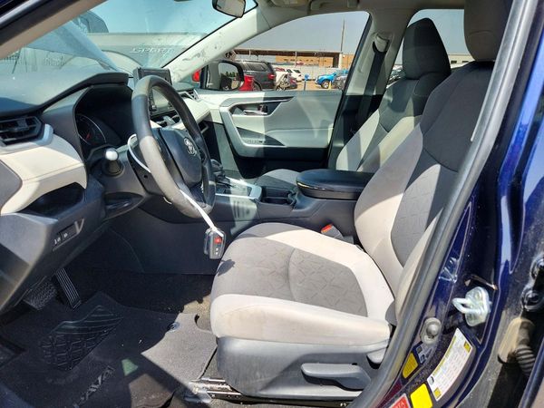 2019 TOYOTA RAV4