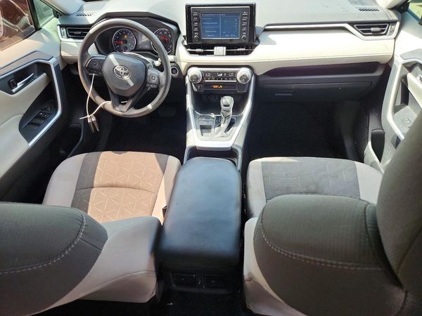 2019 TOYOTA RAV4