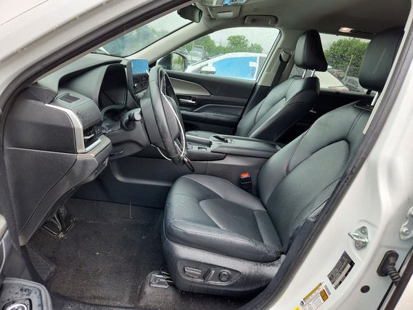 2024 TOYOTA GRAND HIGHLANDER