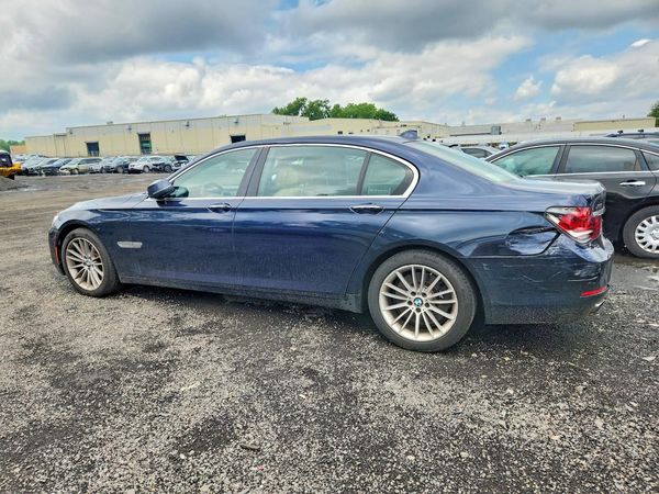 2014 BMW 750