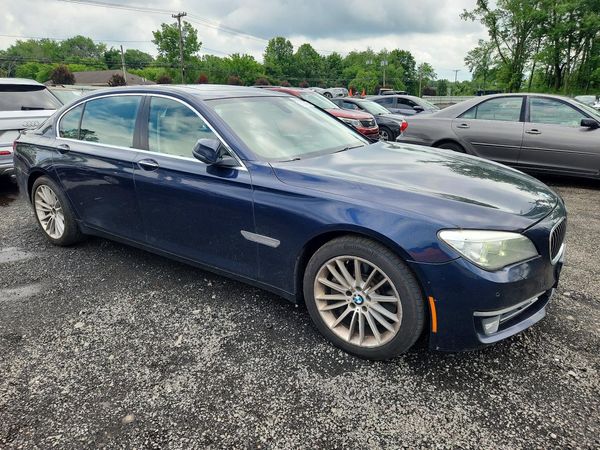 2014 BMW 750