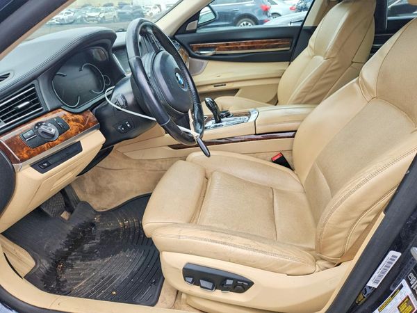 2014 BMW 750
