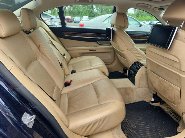 2014 BMW 750