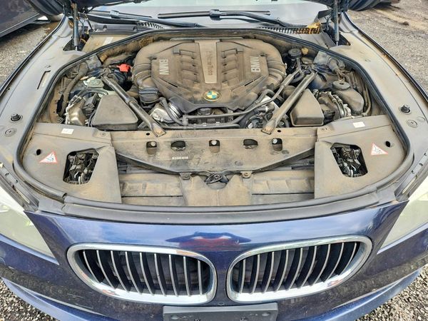 2014 BMW 750
