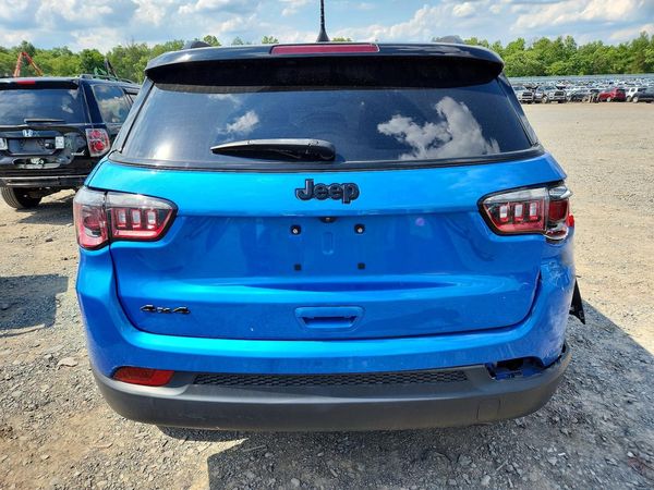 2022 JEEP COMPASS LATITUDE 4X4