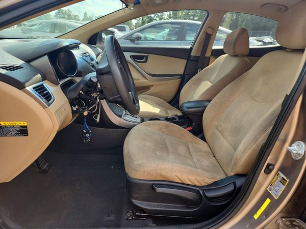 2013 HYUNDAI ELANTRA