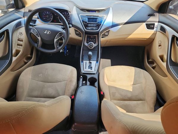 2013 HYUNDAI ELANTRA