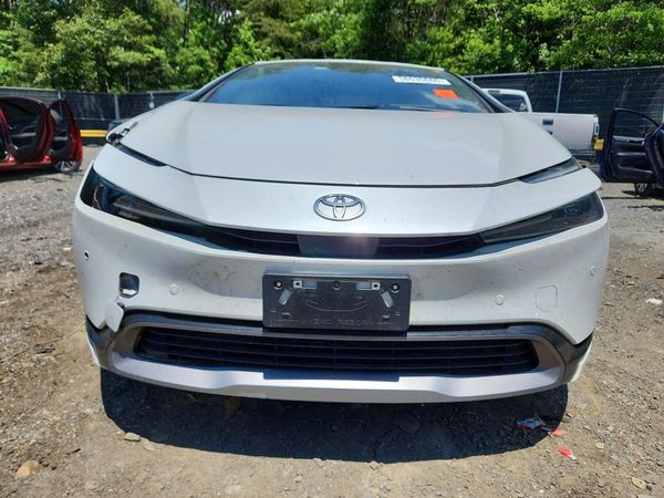 2025 TOYOTA PRIUS