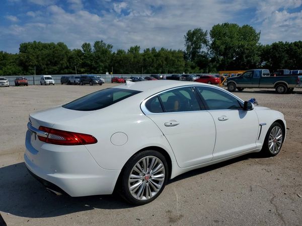 2014 JAGUAR XF