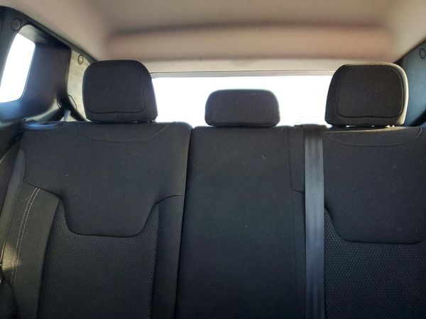 2023 JEEP RENEGADE LATITUDE 4X4