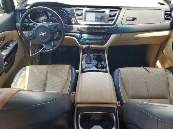 2016 KIA SEDONA EX - Middle level