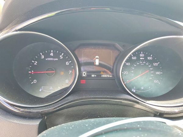 2016 KIA SEDONA EX - Middle level