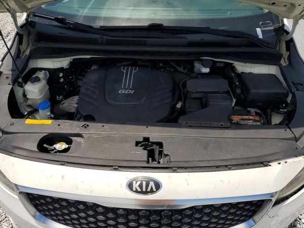 2016 KIA SEDONA EX - Middle level