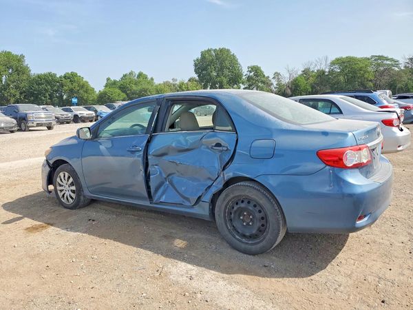 2013 TOYOTA COROLLA