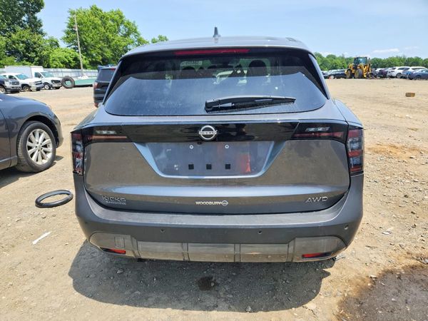 2025 NISSAN KICKS SV
