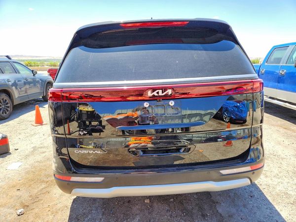 2024 KIA CARNIVAL EX