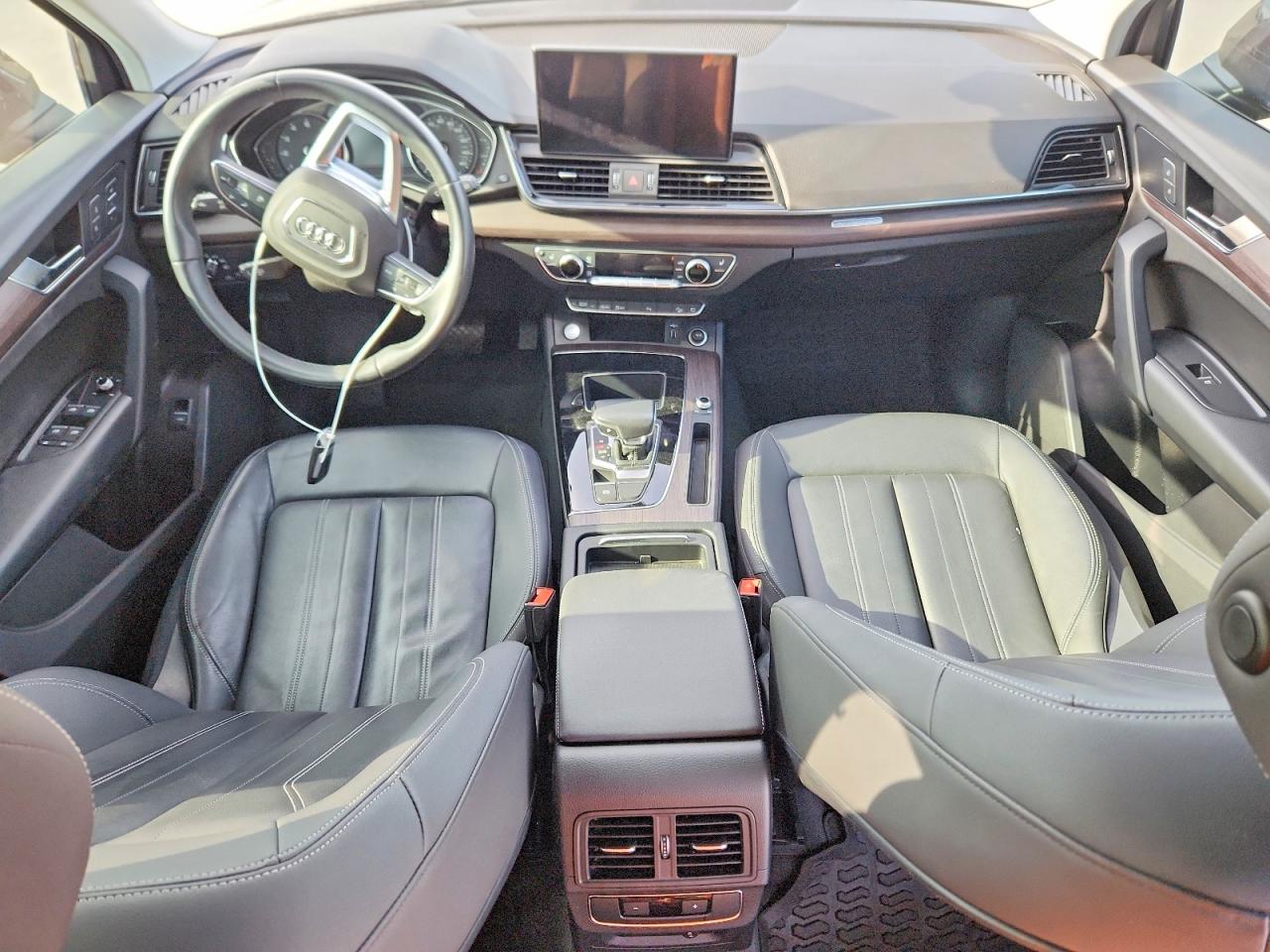 2021 AUDI Q5 quattro Premium
