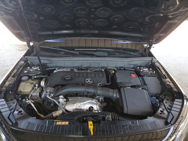 2020 MERCEDES-BENZ GLB GLB250-4M