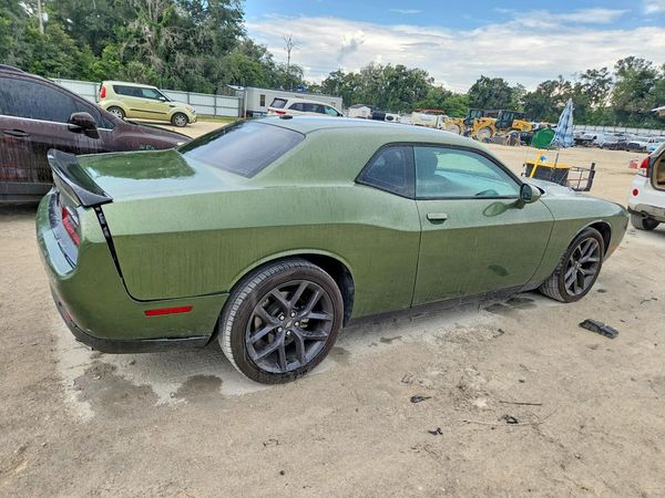 2022 DODGE CHALLENGER SXT