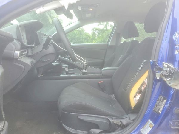 2021 HYUNDAI ELANTRA Blue