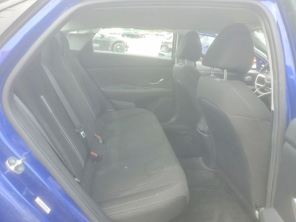 2021 HYUNDAI ELANTRA Blue