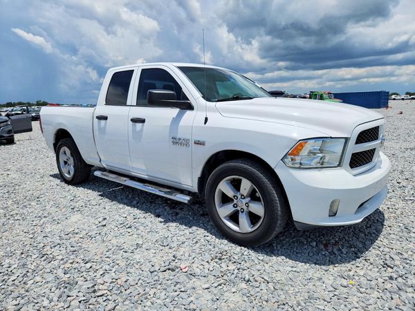 2015 RAM 1500 ST