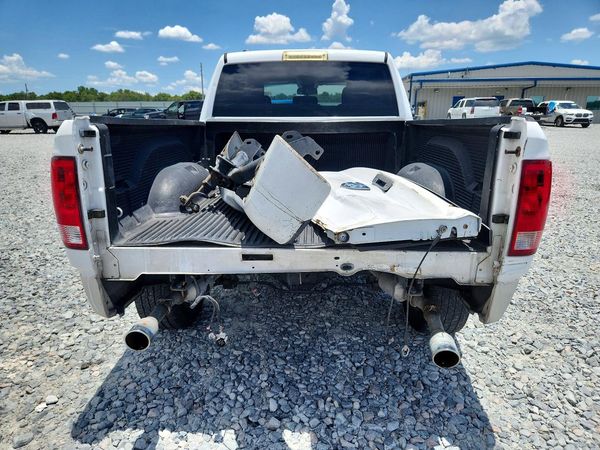 2015 RAM 1500 ST