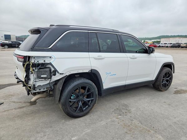 2023 JEEP GRAND CHEROKEE LIMITED 4X4