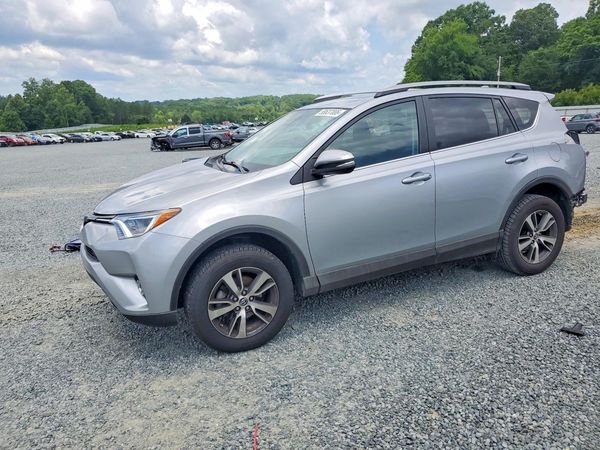 2018 TOYOTA RAV4 Adventure/XLE