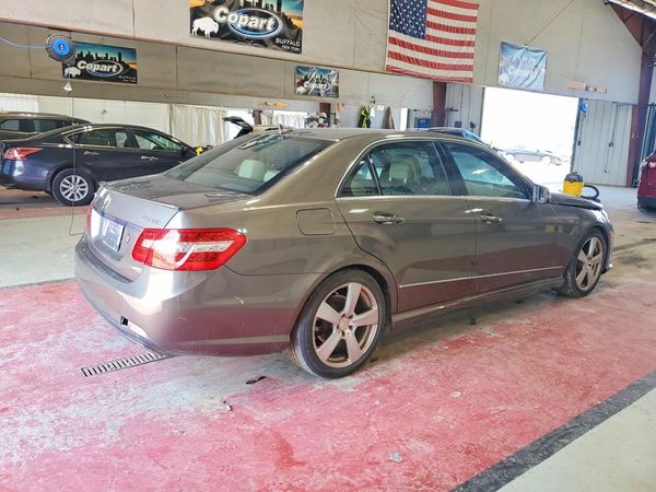 2010 MERCEDES-BENZ E