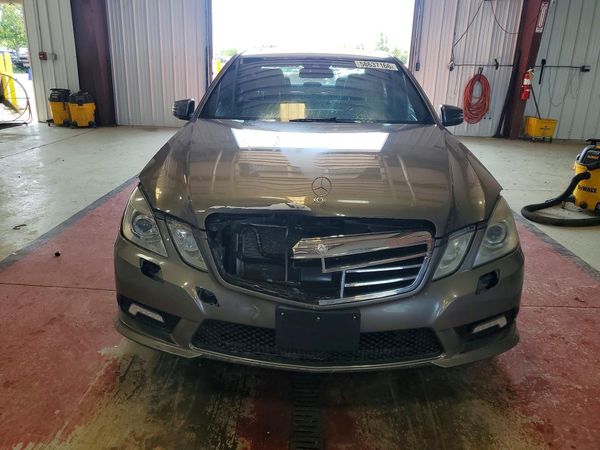 2010 MERCEDES-BENZ E