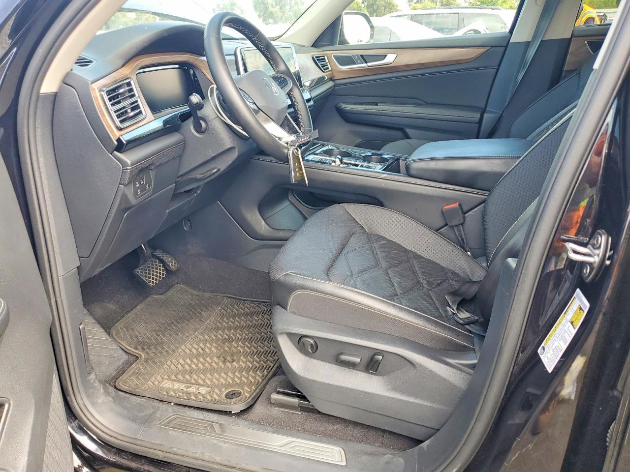 2024 VOLKSWAGEN ATLAS 4Motion SE