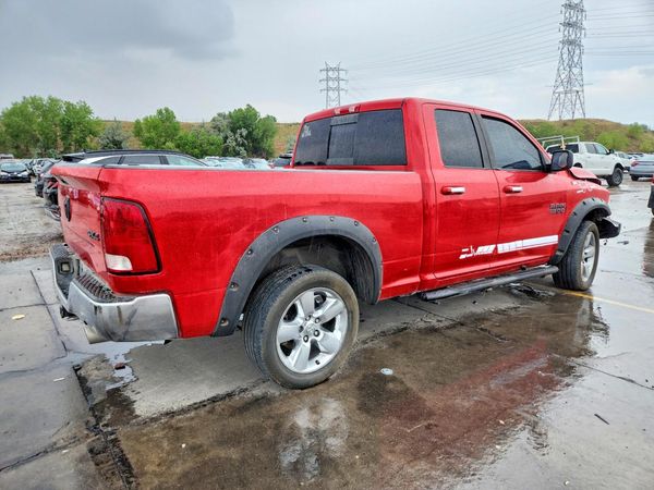 2013 RAM 1500 SLT