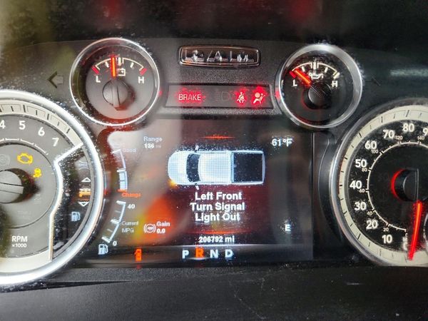 2013 RAM 1500 SLT