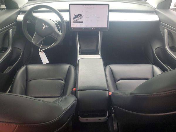 2020 TESLA 3