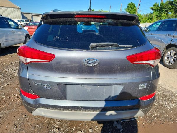 2017 HYUNDAI TUCSON