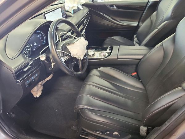 2023 GENESIS G80