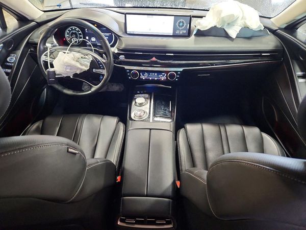 2023 GENESIS G80