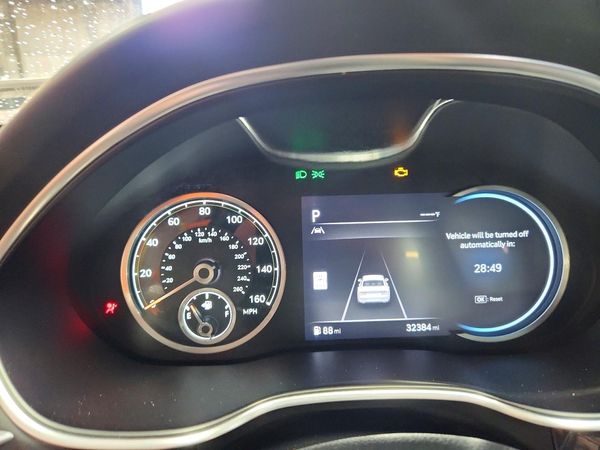 2023 GENESIS G80